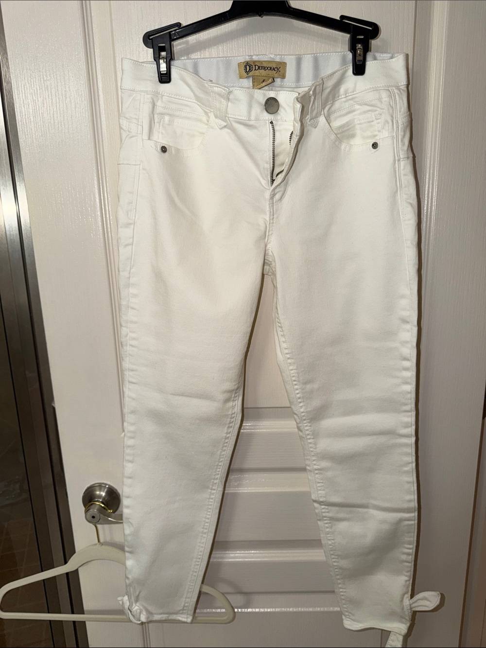 Democracy White Skinny Tie-Hem Jeans